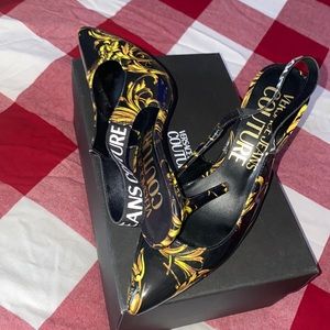 Versace Jeans Couture black and gold baroque! 🔥🔥🔥